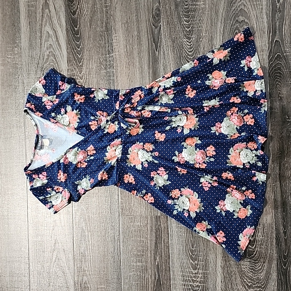 🦇 Discreet Floral Polka Dot Mini Dress 🦇